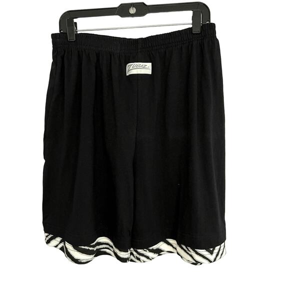 VINTAGE RAIDERS ZUBAZ MENS SHORTS SIZE XL MADE IN USA ZEBRA PRINT RARE DEADSTOCK - Picture 1 of 5